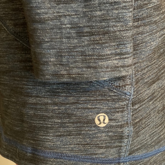 🤩LULULEMON! Define jacket! Sz 6!🤩 - Picture 4 of 5